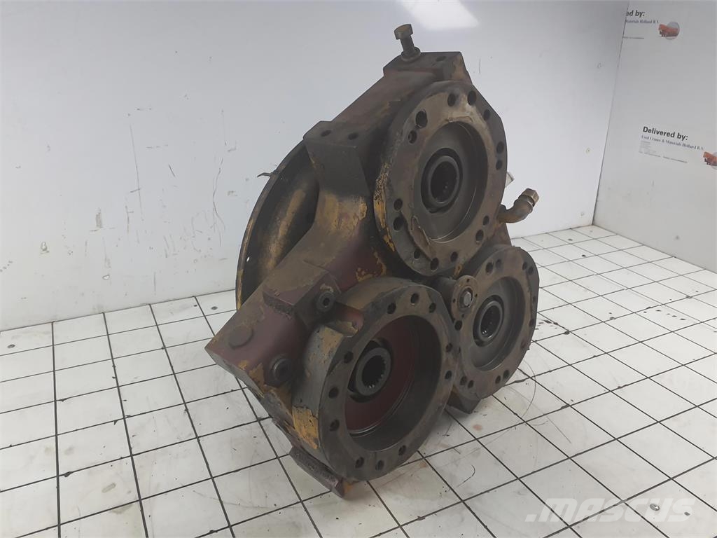 Liebherr LTM 1140 pump distributor gear box Vinç parçalari