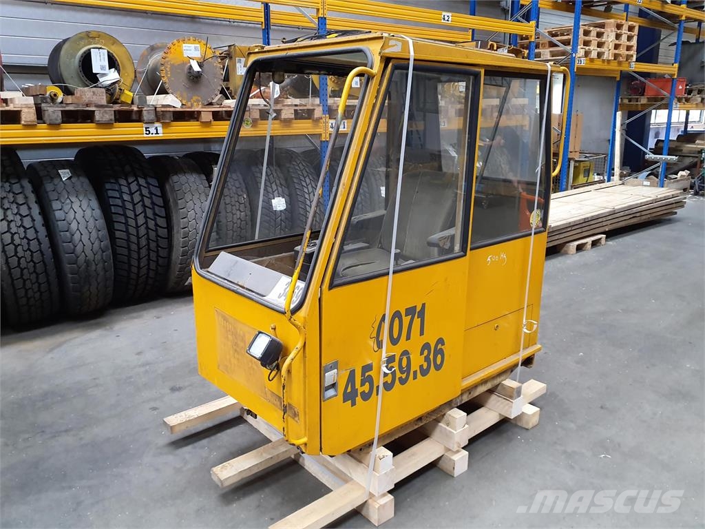 Liebherr LTM 1140 upper cabin Kabinen