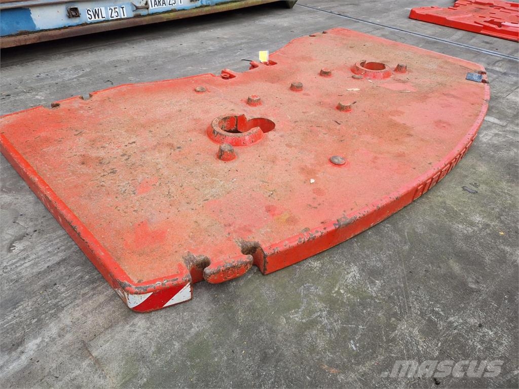 Liebherr LTM 1160-5.2 counterweight 10 ton Запчасти для кранов