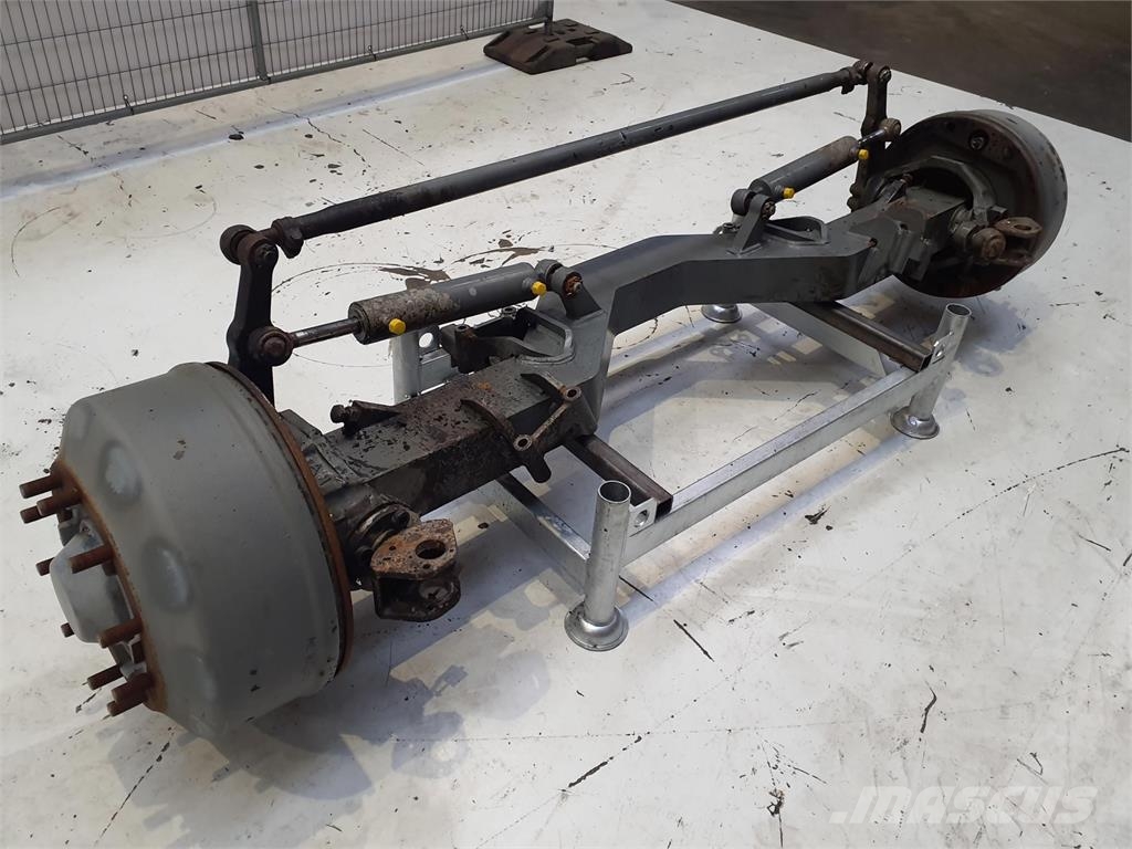 Liebherr LTM 1250-6.1 axle 2 차축