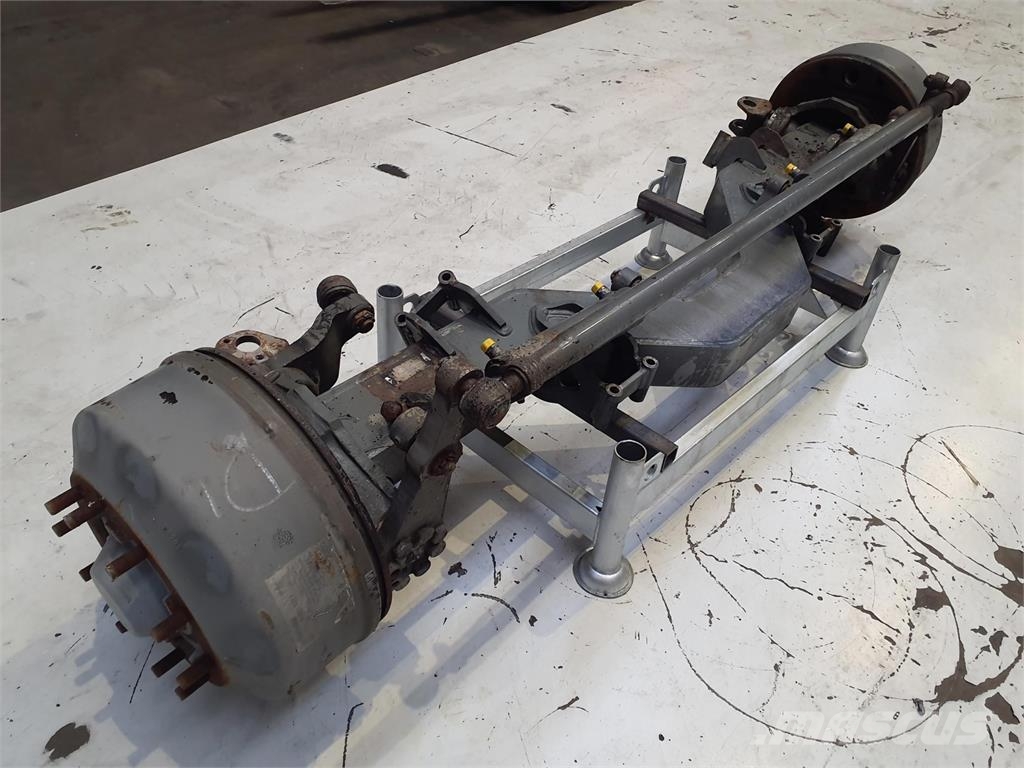 Liebherr LTM 1250-6.1 axle 2 차축