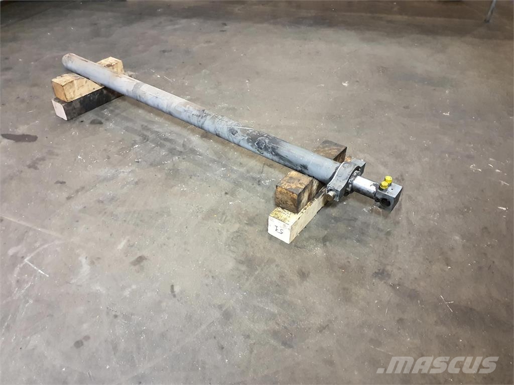 Liebherr LTM 1250-6.1 Extension ram sliding beam Rezervni deli in oprema za dvigala