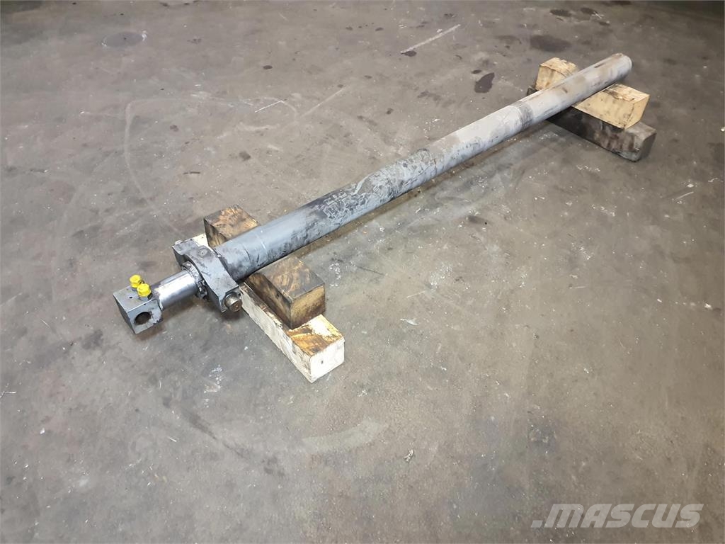 Liebherr LTM 1250-6.1 Extension ram sliding beam Rezervni deli in oprema za dvigala