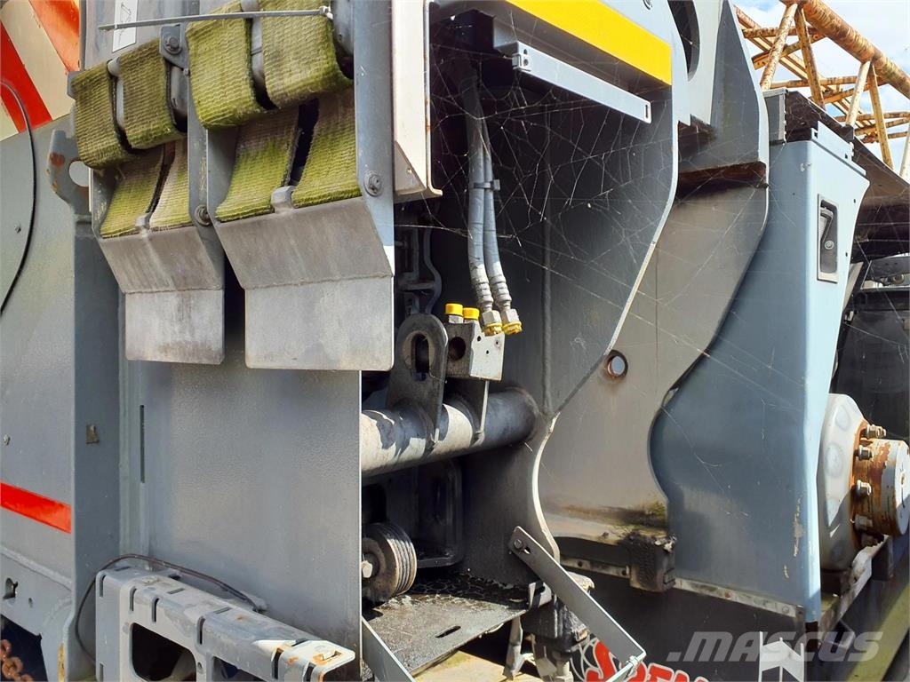 Liebherr LTM 1250-6.1 outrigger beam complete rear Rezervni deli in oprema za dvigala