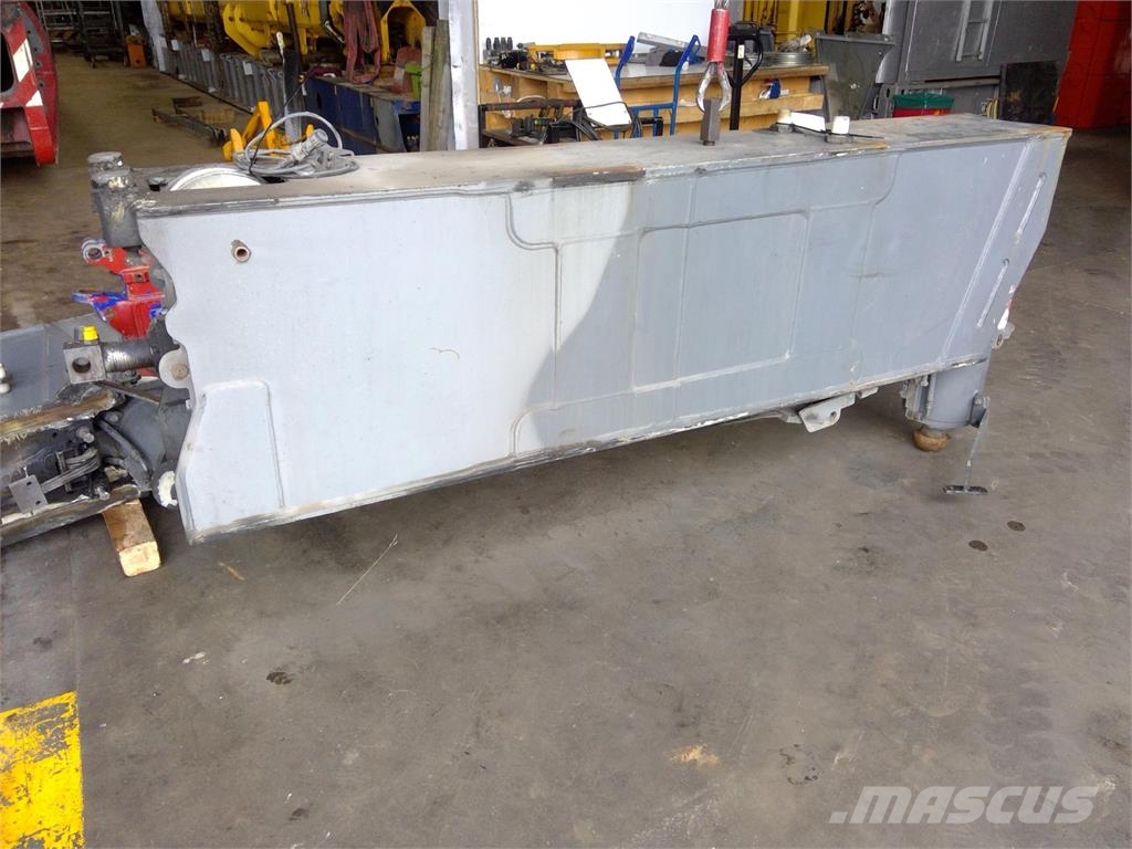 Liebherr LTM 1250-6.1 outrigger beam complete rear Rezervni deli in oprema za dvigala