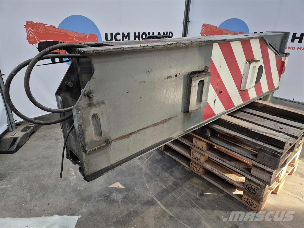 Liebherr LTM 1250-6.1 outriggerbeam rear with support cylin Εξαρτήματα και εξοπλισμός για γερανούς