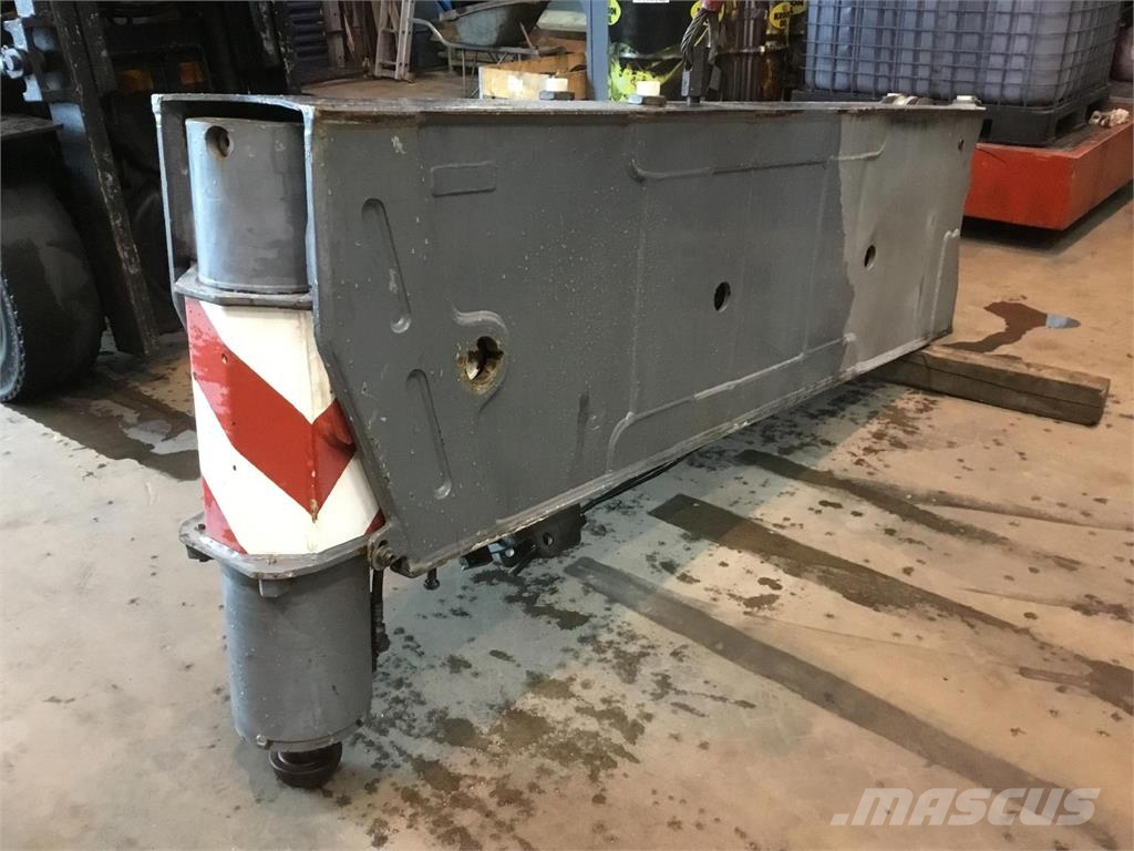 Liebherr LTM 1250-6.1 sliding beam front pre assembled Pacēlāju/krānu aprīkojums