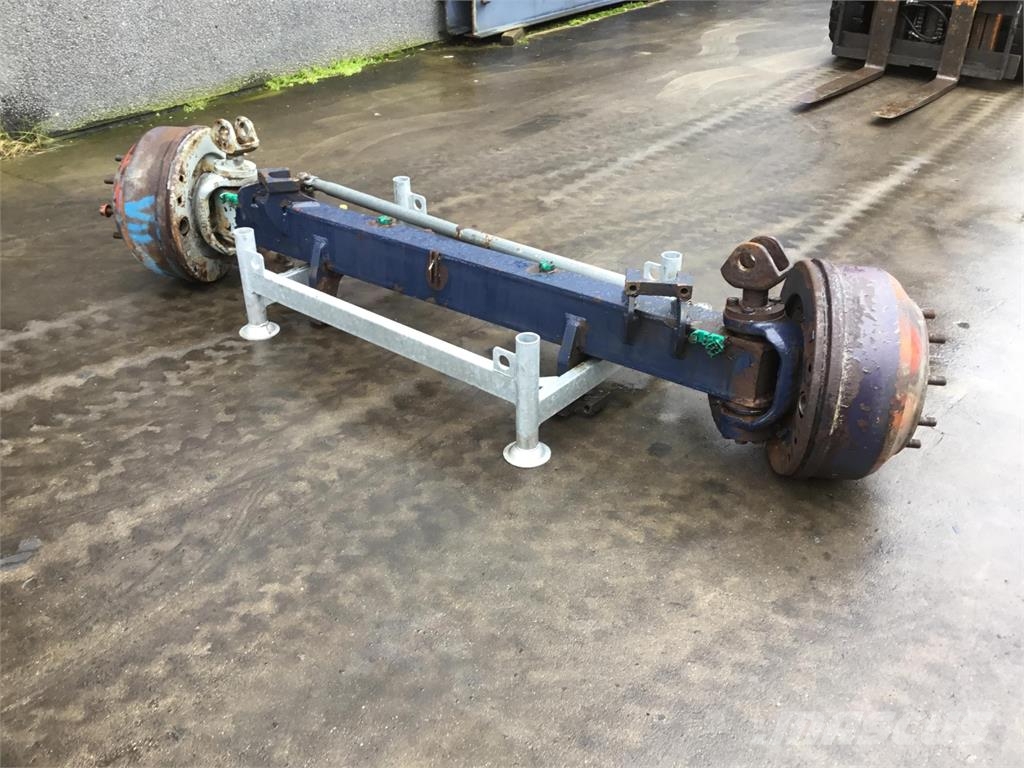 Liebherr LTM 1300 axle 7 轴
