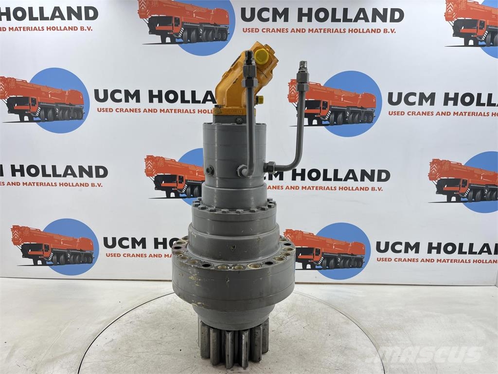 Liebherr LTM 1300 slewing gear Части и оборудване за кранове