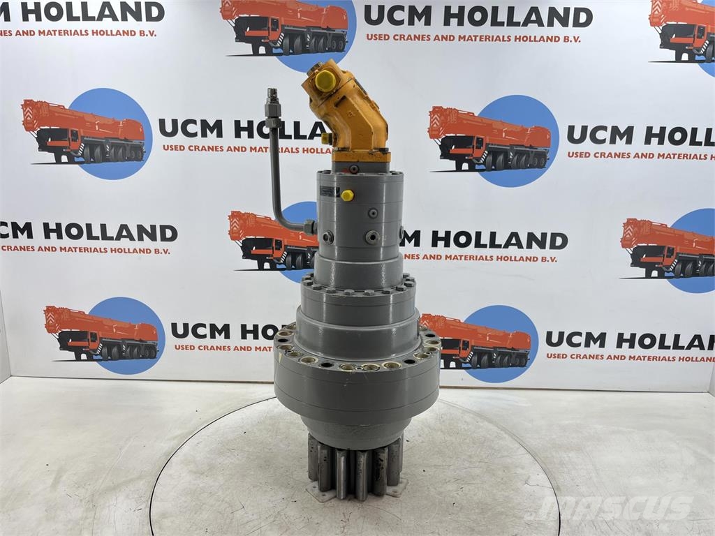 Liebherr LTM 1300 slewing gear Части и оборудване за кранове