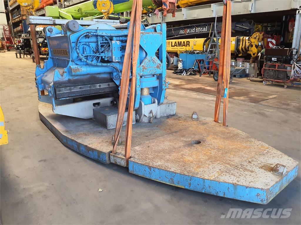 Liebherr LTM 1400-7.1 counterweight base plate 15T Kran deler og utstyr