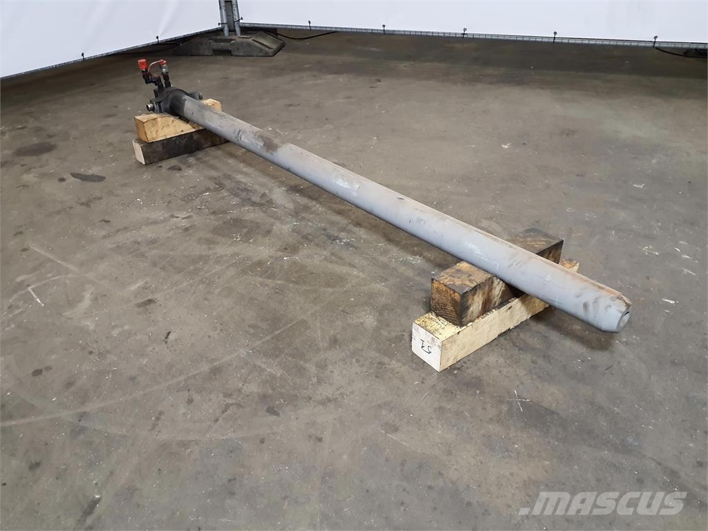 Liebherr LTM 1400 7.1 Extension ram sliding beam Rezervni deli in oprema za dvigala