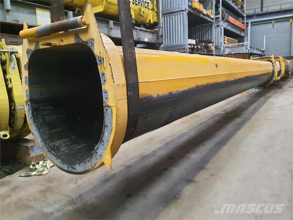 Liebherr LTM 1400-7.1 Telescopic boom section 3 Rezervni deli in oprema za dvigala