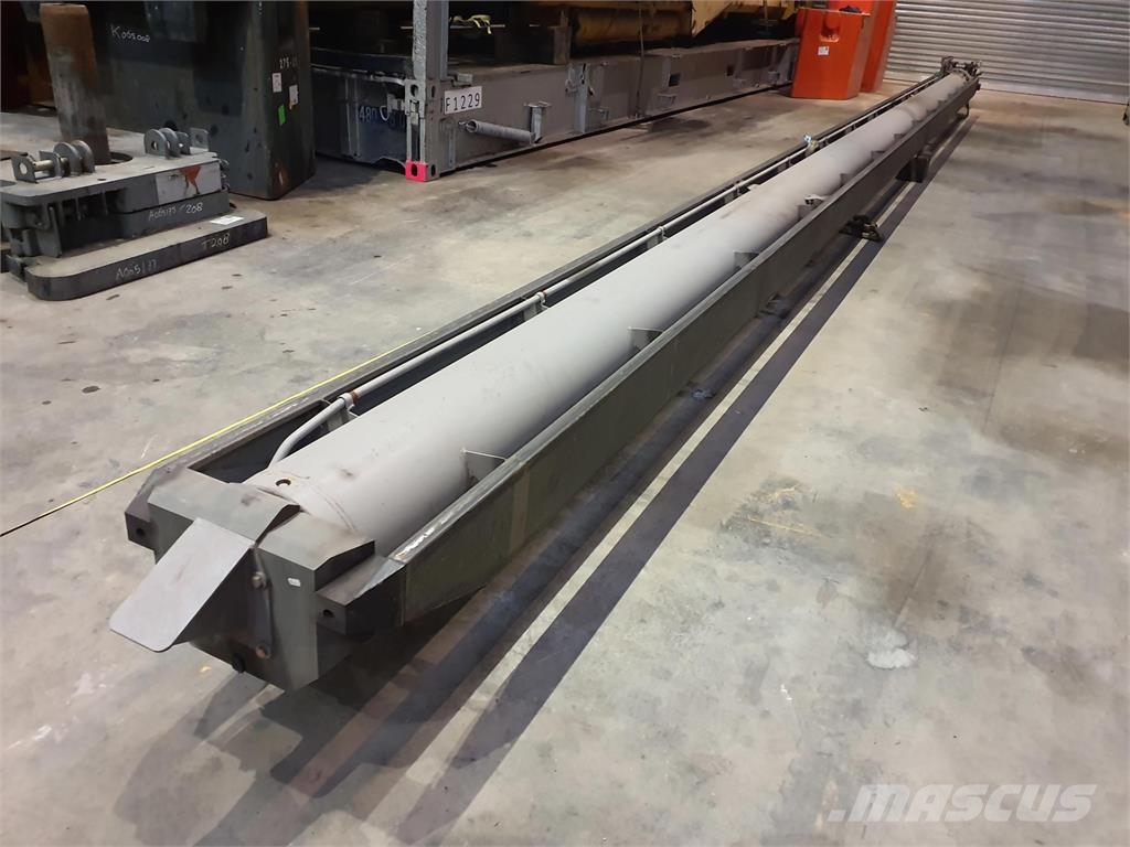 Liebherr LTM 1400-7.1 Telescopic cylinder Rezervni deli in oprema za dvigala
