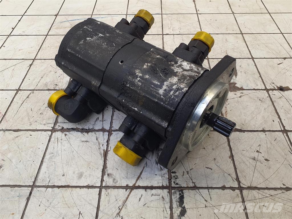 Liebherr LTM 1400-7.1 two stage pump Rezervni deli in oprema za dvigala