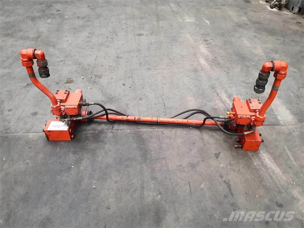 Liebherr LTM 1500 cylinder connection Запчасти для кранов