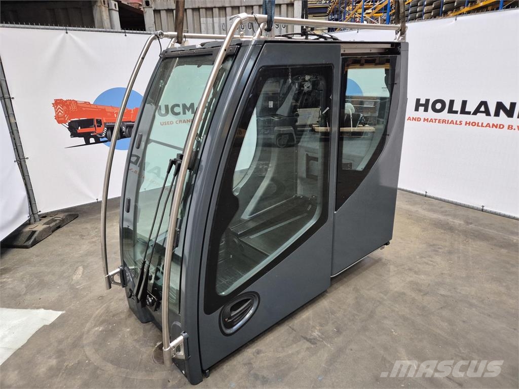 Liebherr LTM upper cab Cabina