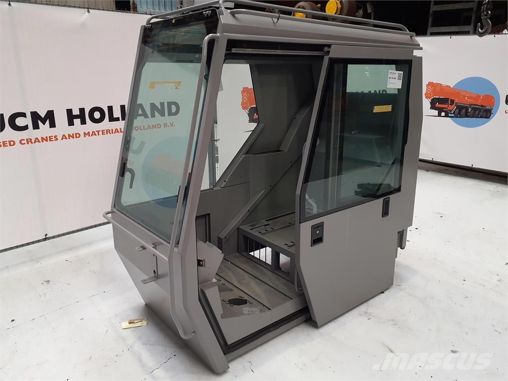 Liebherr LTM upper cab Cabines e interior máquinas construção