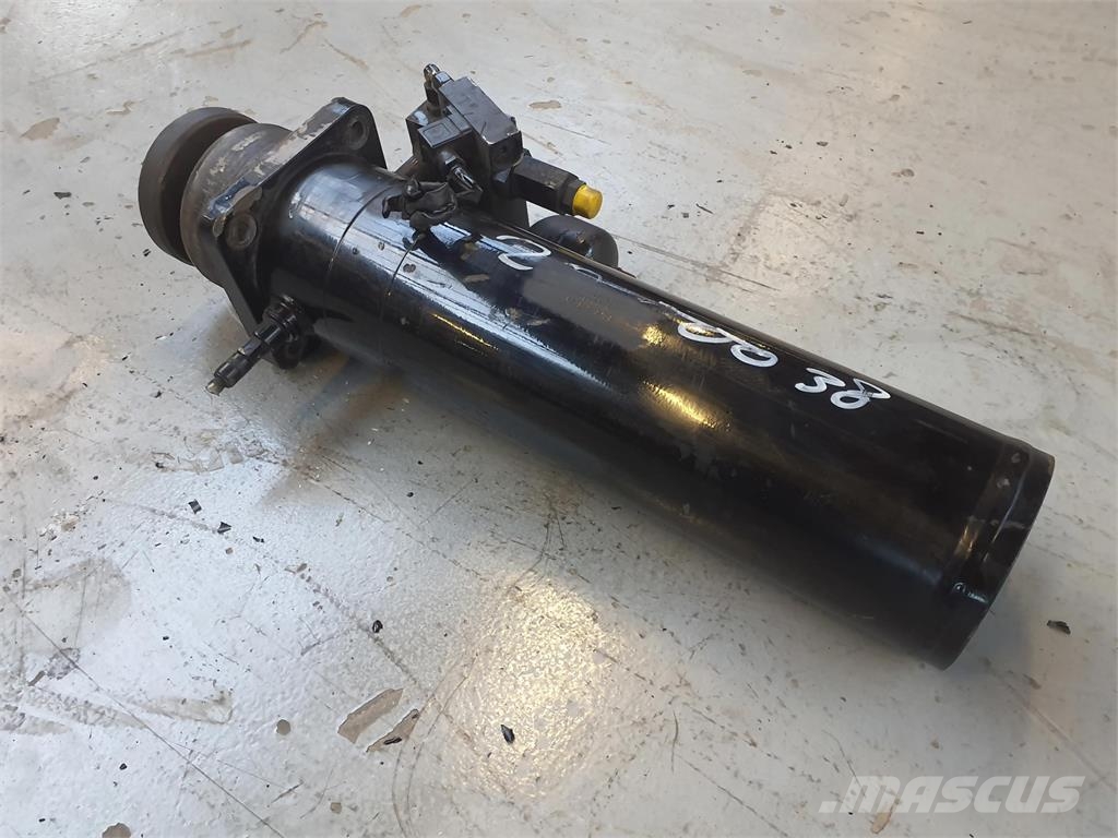 Liebherr LTM1080-1 ballast extension ram Части и оборудване за кранове