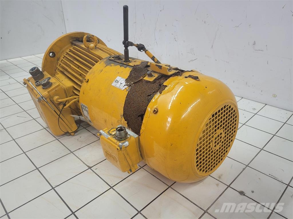 Liebherr MK 100 slew motor Vinç parçalari