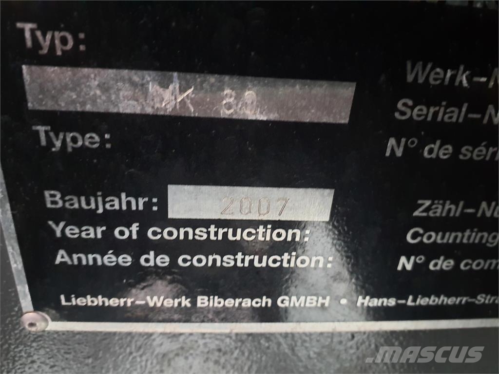 Liebherr MK 80 operators cabin كابينة والداخلية