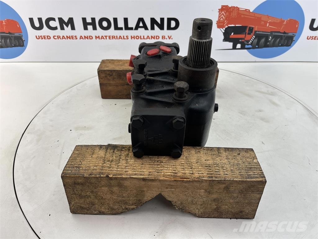 P&H S35 steering box Crane parts and equipment