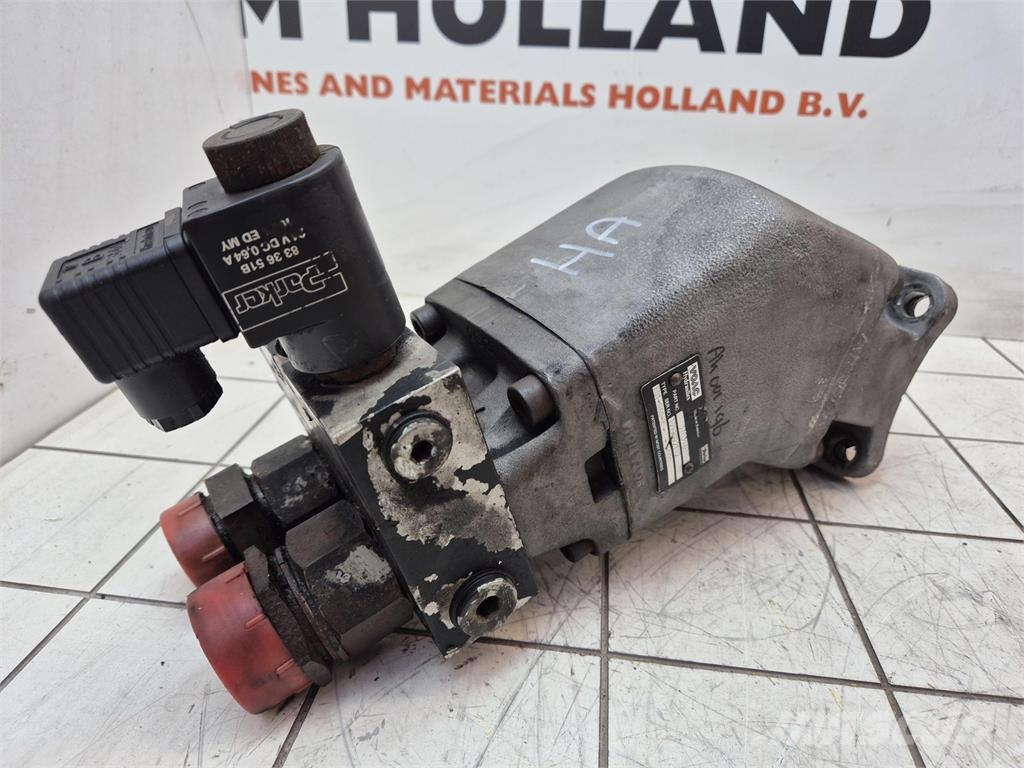 Parker F1-060R hydro pump with bypass Crane parts and equipment