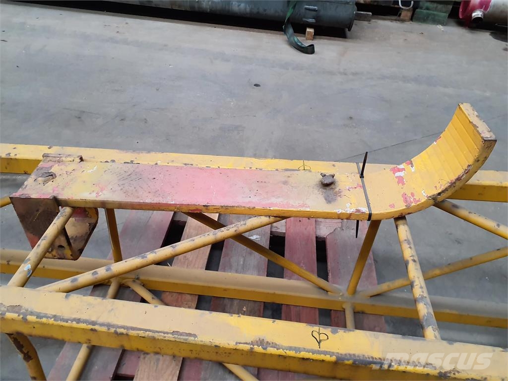 PPM 380 ATT jib with brackets Εξαρτήματα και εξοπλισμός για γερανούς