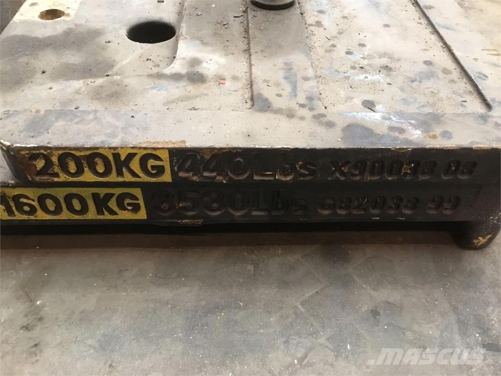 PPM 400 ATT counterweight 200 kg 起重机配件设备