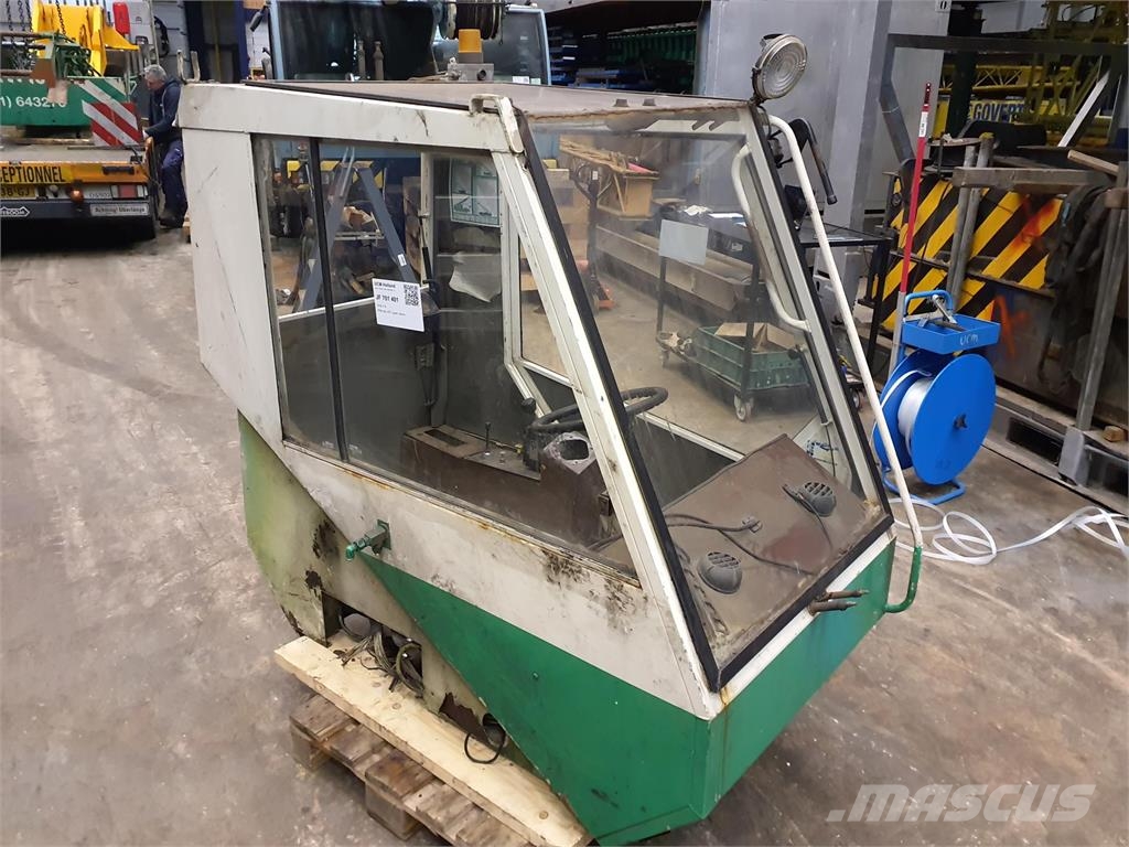 PPM 480 ATT upper cabine Cabins and interior