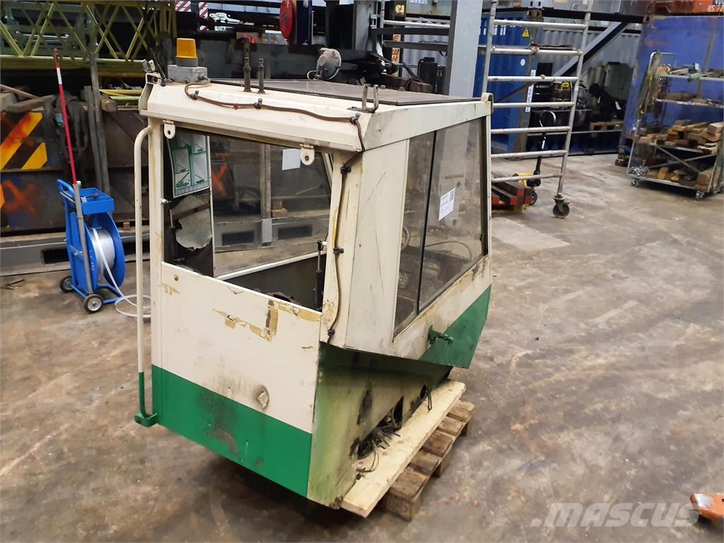 PPM 480 ATT upper cabine Cabins and interior