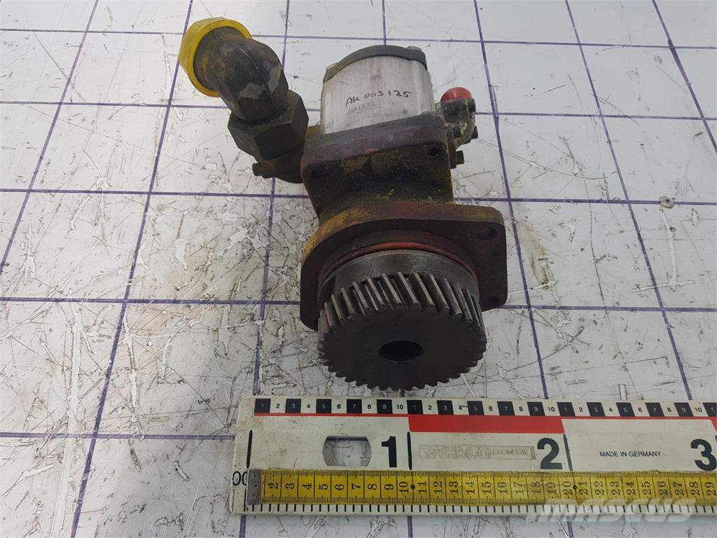  PTO with Bosch gear pump Kranar, delar och tillbehör