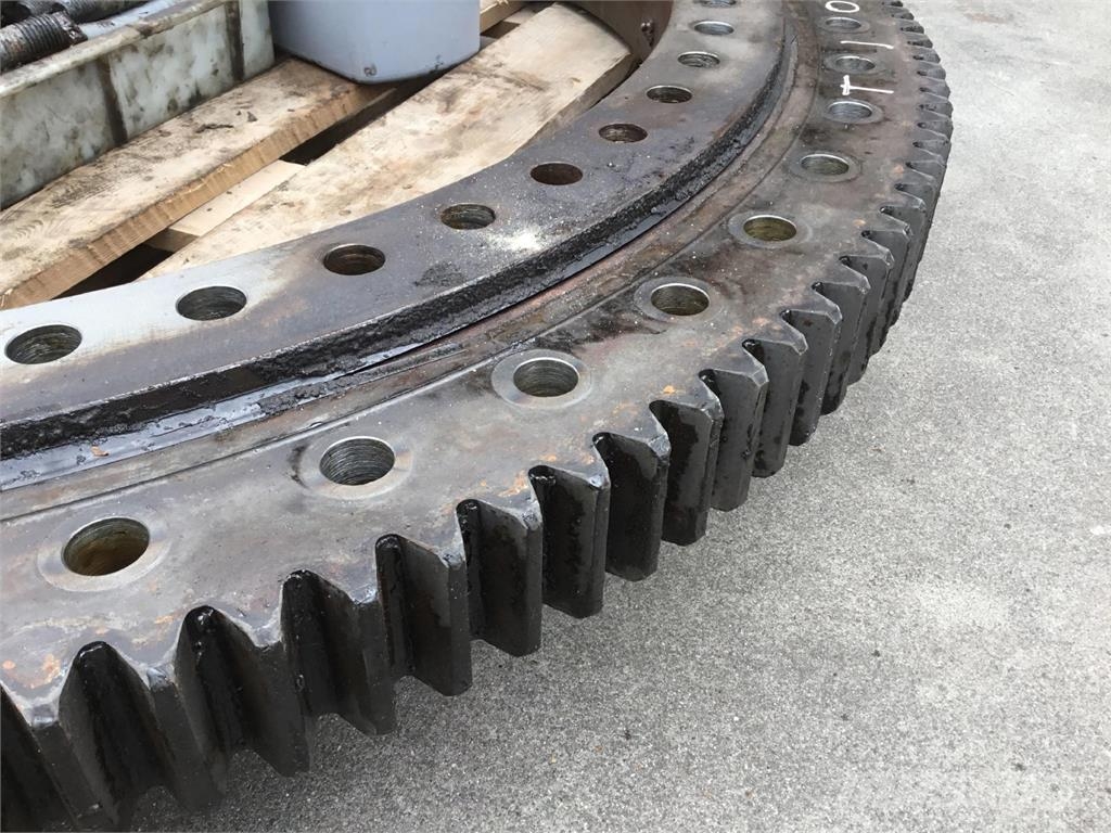 Spierings SK 477 AT4 slew ring Crane spares & accessories