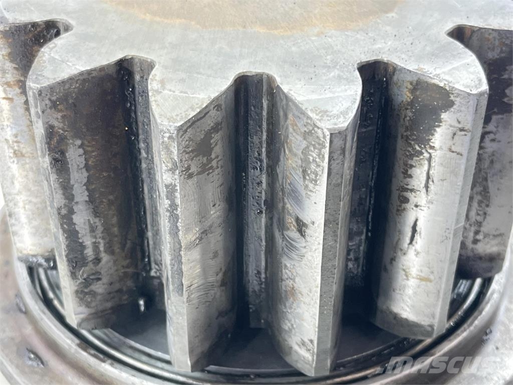 Spierings SK 477 slew gear parts Части и оборудване за кранове