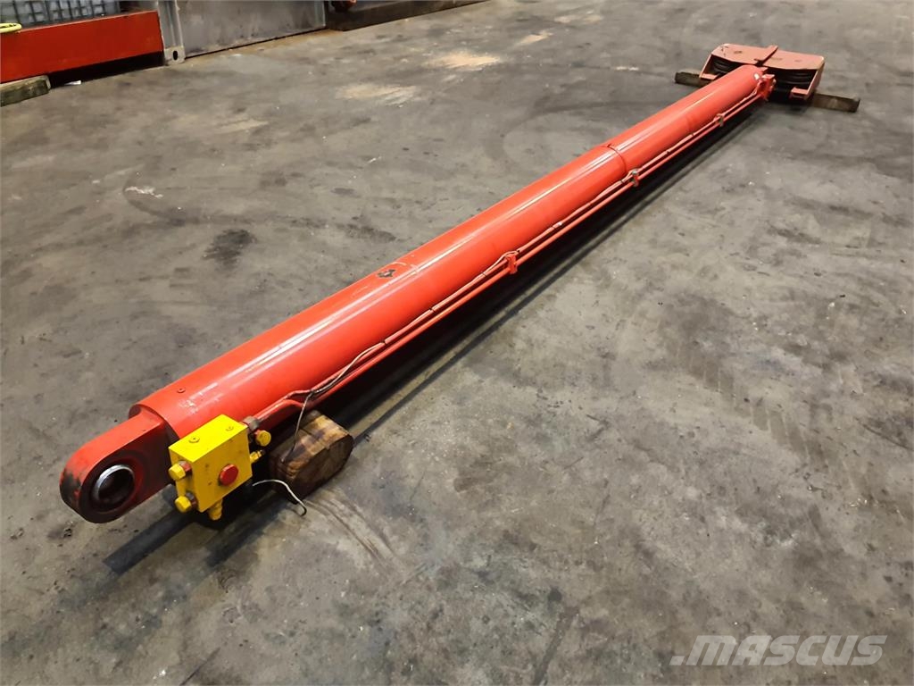 Spierings SK 488 boom cylinder Εξαρτήματα και εξοπλισμός για γερανούς