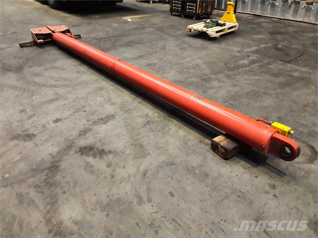 Spierings SK 488 boom cylinder Εξαρτήματα και εξοπλισμός για γερανούς
