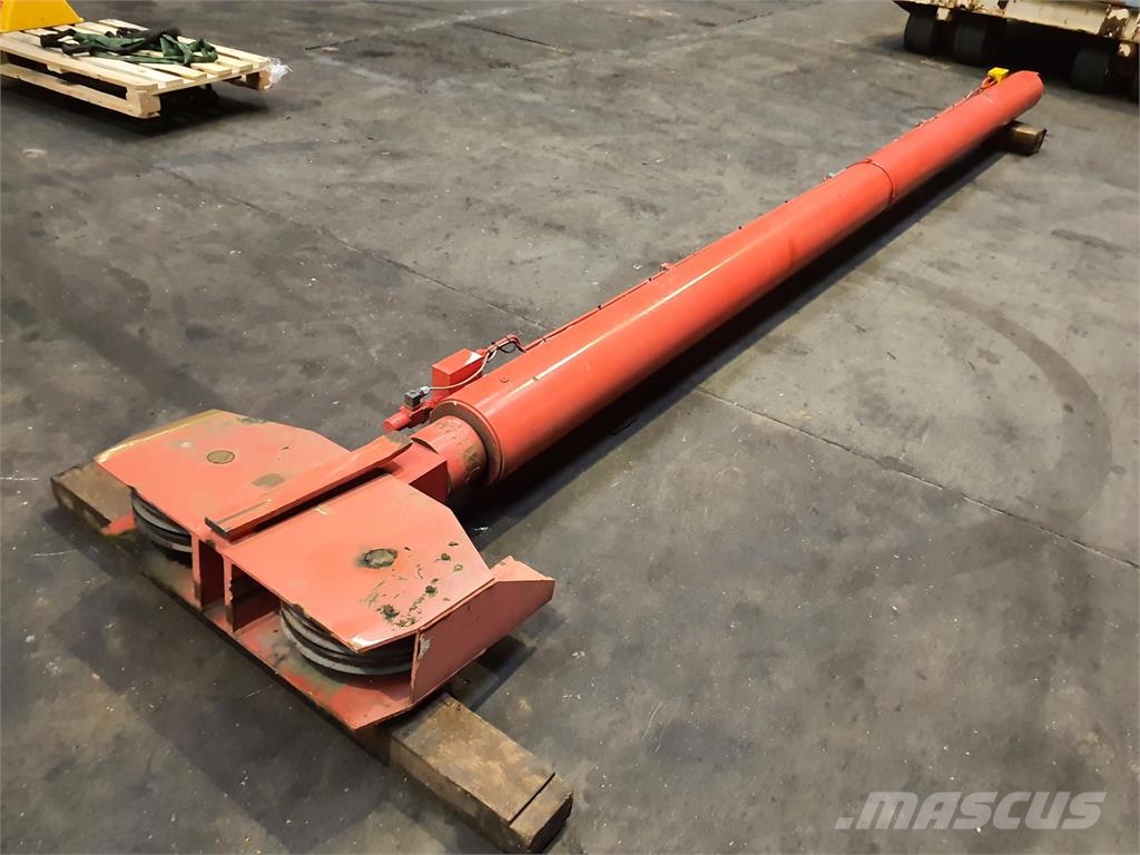 Spierings SK 488 boom cylinder Εξαρτήματα και εξοπλισμός για γερανούς