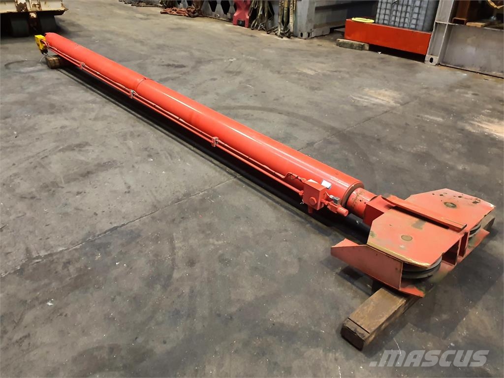 Spierings SK 488 boom cylinder Εξαρτήματα και εξοπλισμός για γερανούς