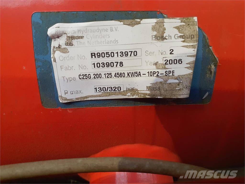 Spierings SK 488 boom cylinder Εξαρτήματα και εξοπλισμός για γερανούς