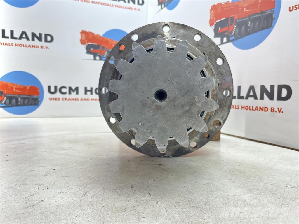 Spierings SK 598 AT5 Slewing gear أجزاء ومعدات رافعات