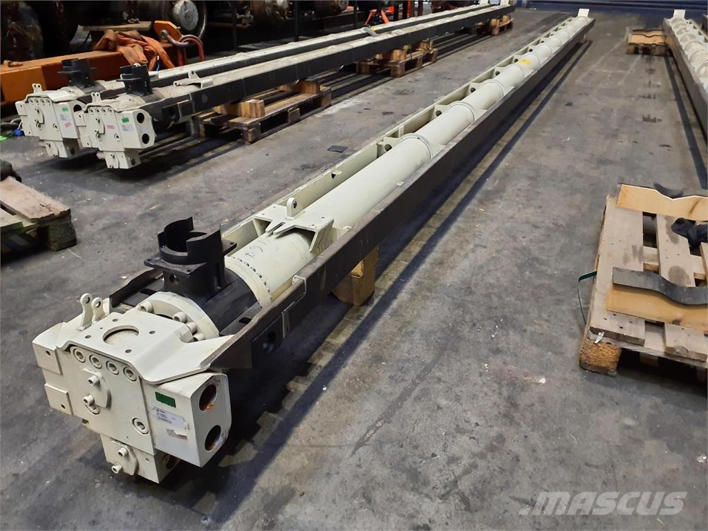 Tadano Faun Tadano AC 3.055-1/ AC 3.060-1 telescopic cylinder Kranų dalys ir įranga