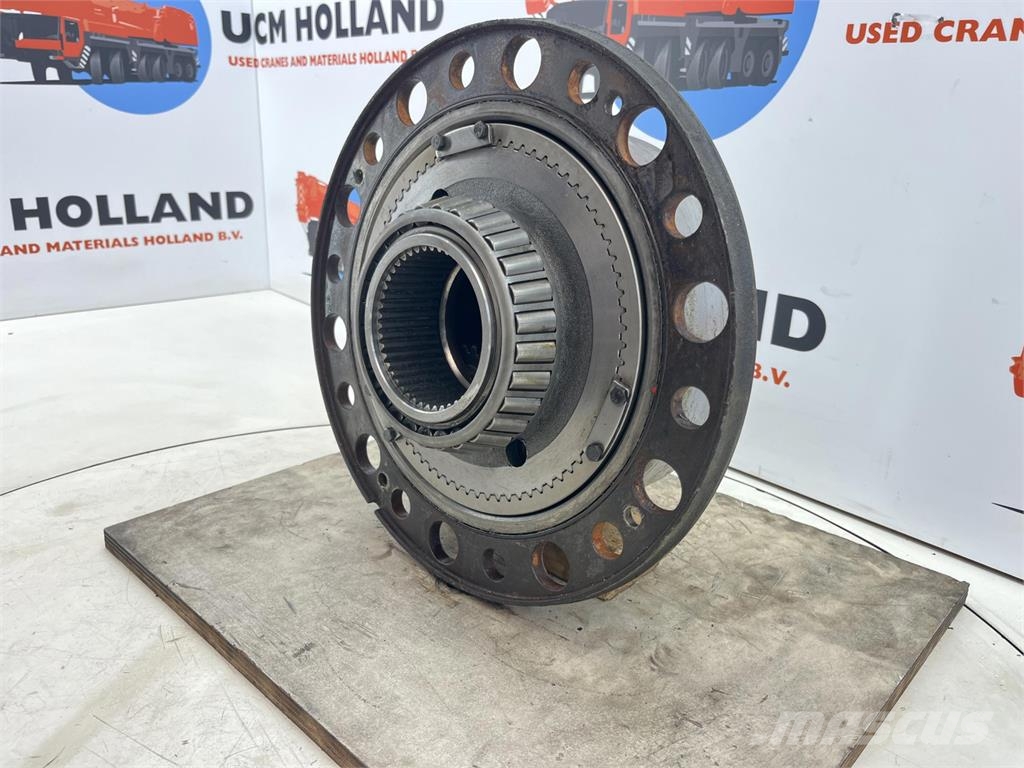 Terex Demag AC 100/4 planetary gear 22-25-74-40-3pl-H127-46 محور العجلة