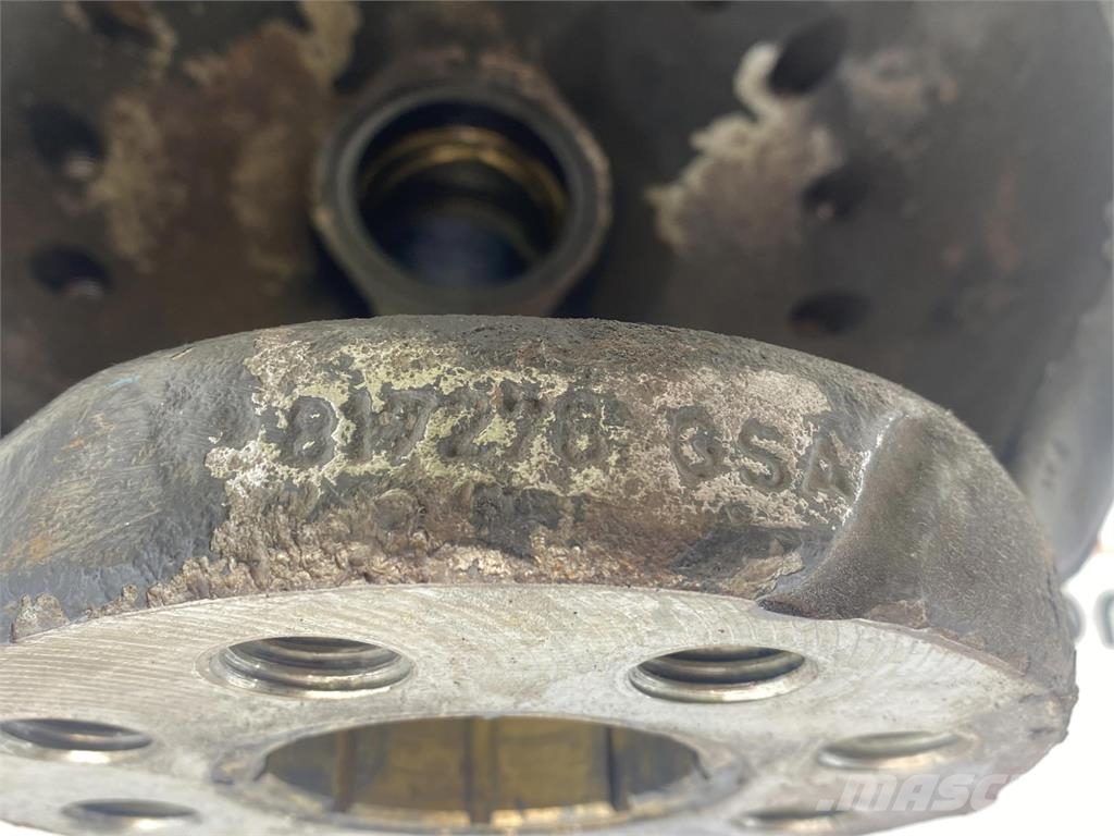 Terex Demag AC 35 Steering knuckle 16 holes axle 1 Osi