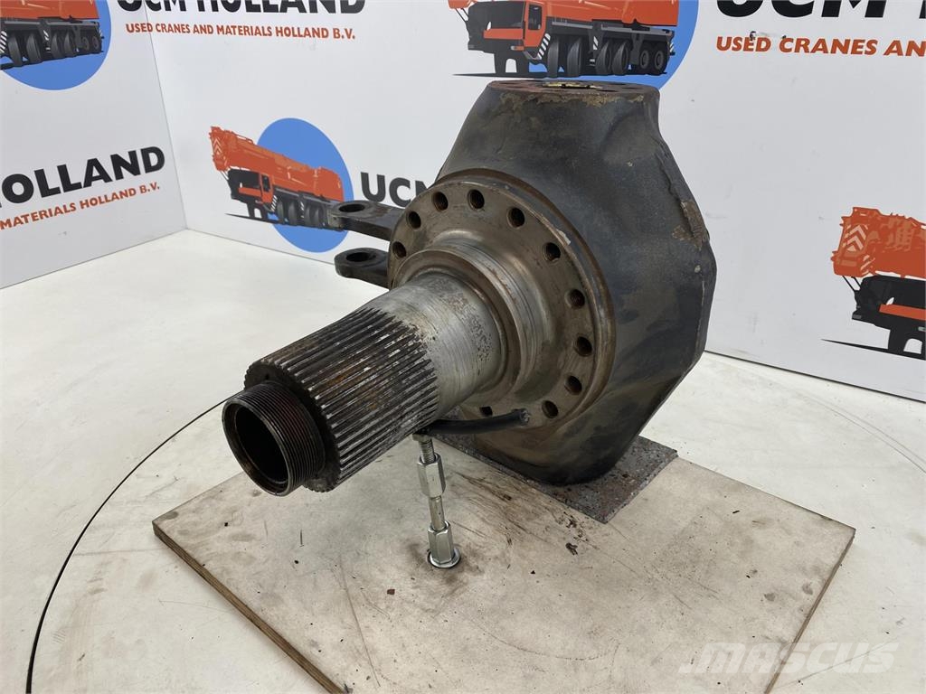 Terex Demag AC 35 Steering knuckle 16 holes axle 2 right محور العجلة