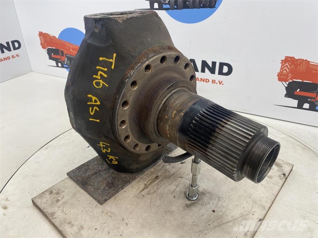 Terex Demag AC 35 Steering knuckle 16 holes axle 1 Osi