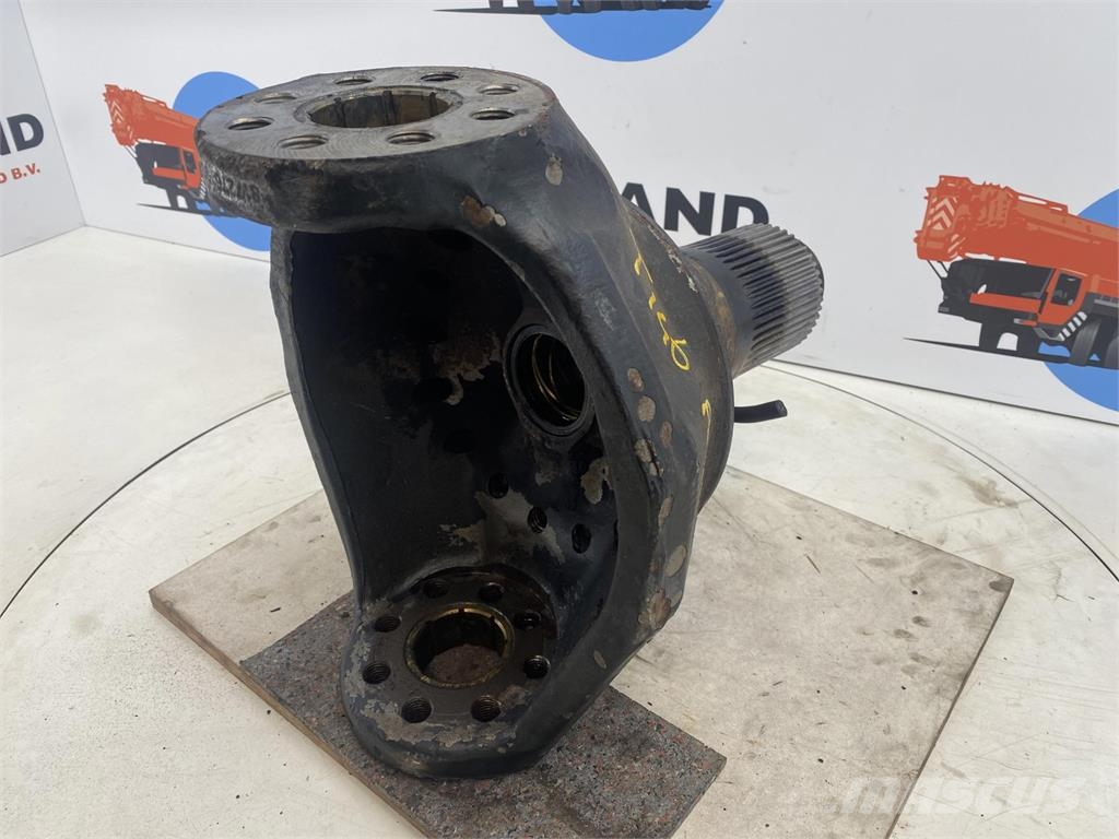 Terex Demag AC 35 Steering knuckle 16 holes axle 1 Osi