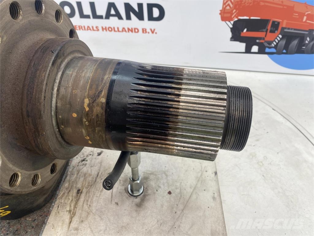 Terex Demag AC 35 Steering knuckle 16 holes axle 1 Osi
