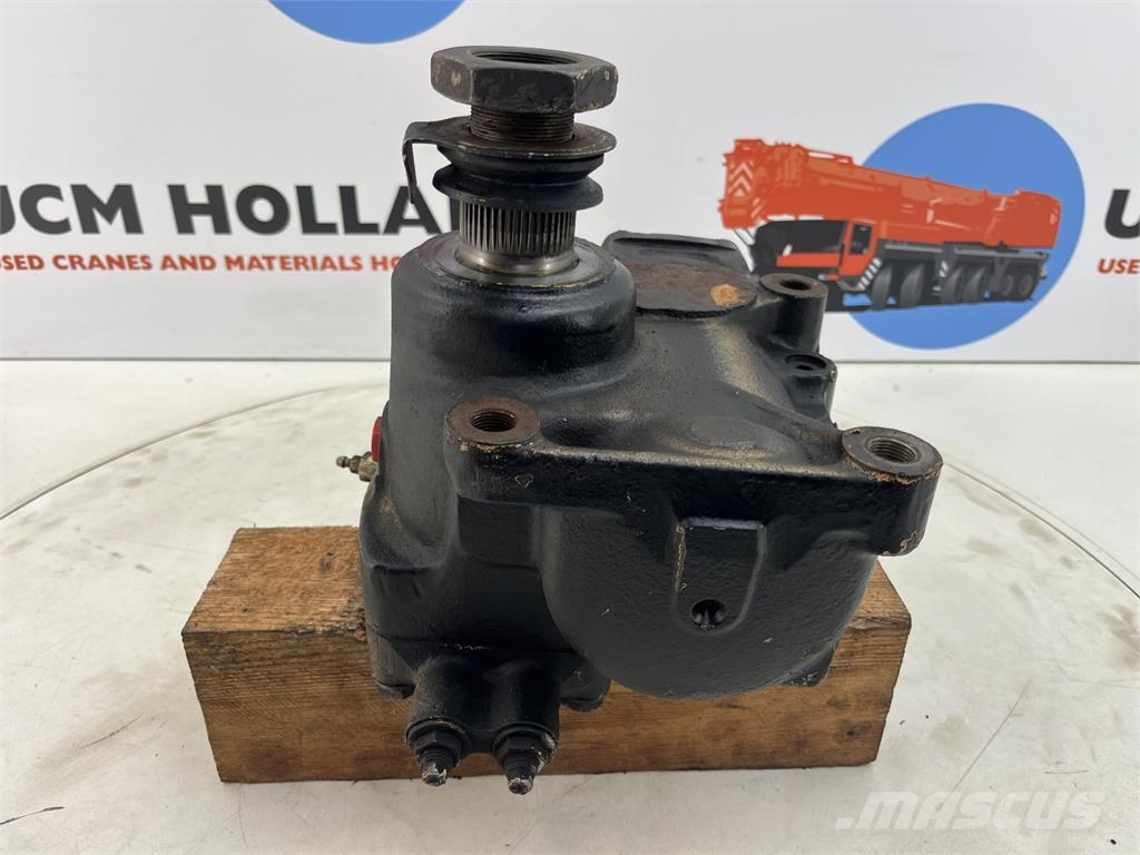 ZF steering box Части и оборудване за кранове
