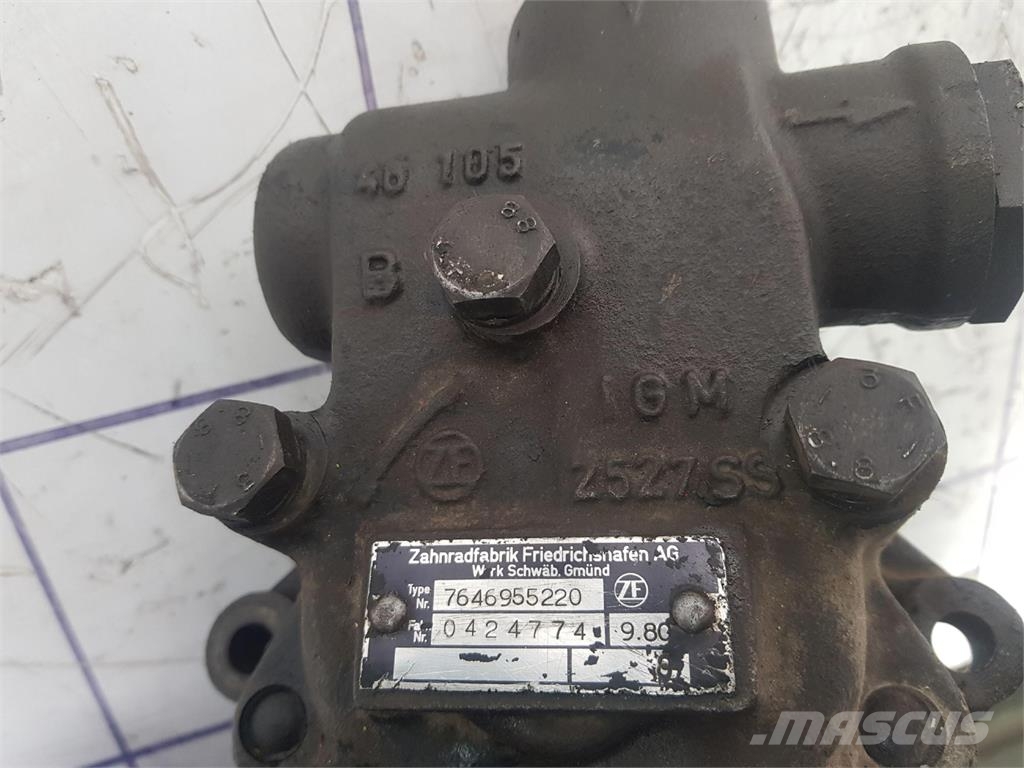 ZF steering pump Delovi i oprema za kran