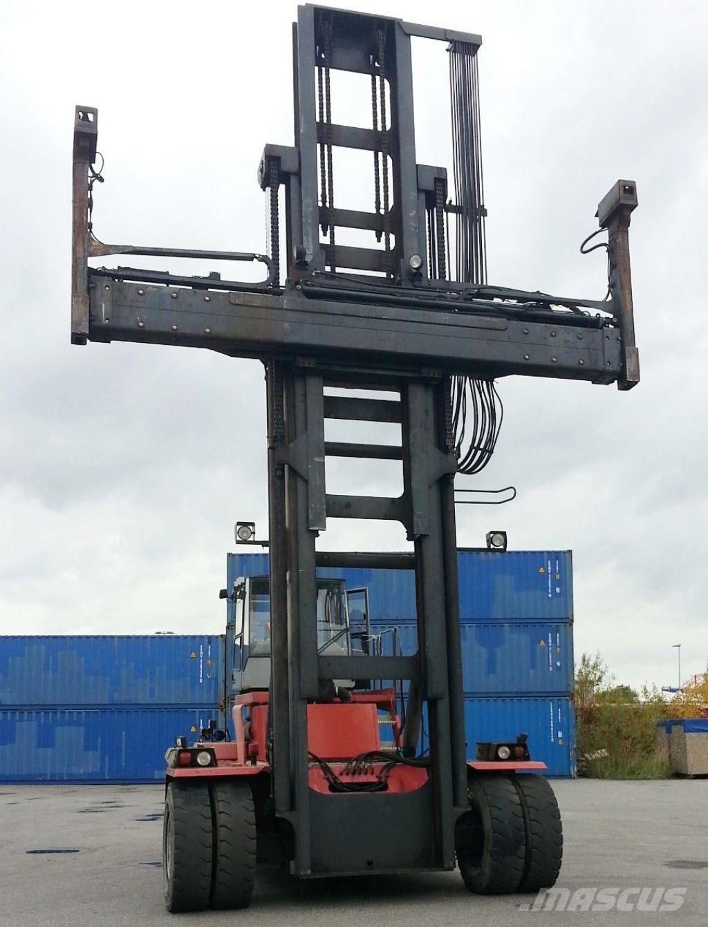Kalmar DCE90-45E6 Wozy do składowania i transportu kontenerów